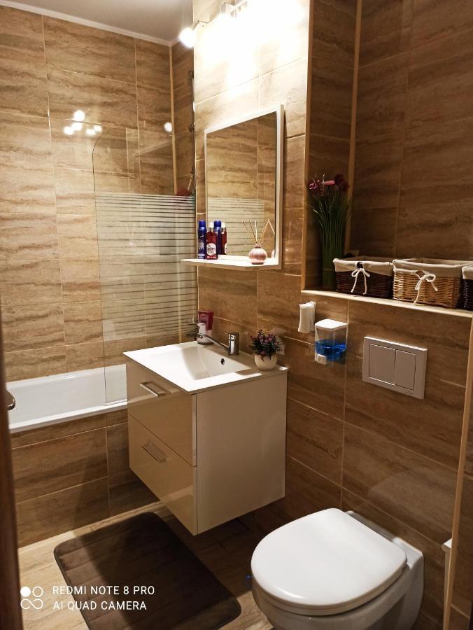 Apartament Atena Petroşani Exterior foto